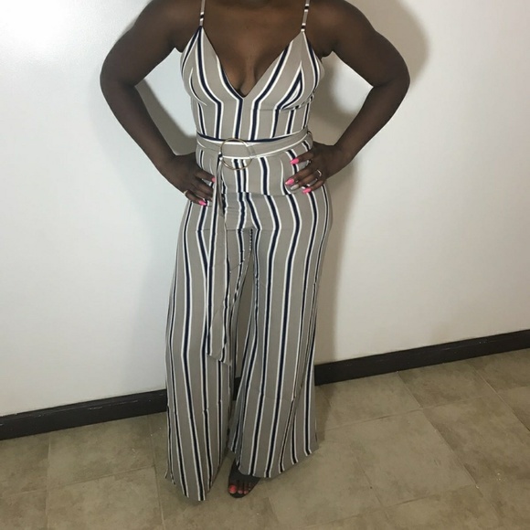 Long legged jumpsuit - Picture 5 of 5